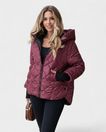 Ema™ | Stilfuld jakke med hætte