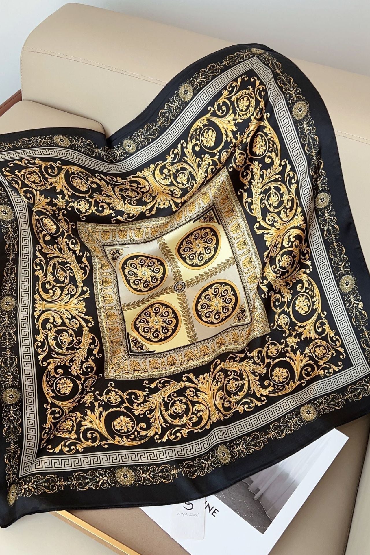 Mathilde | Silkesjal Valeria